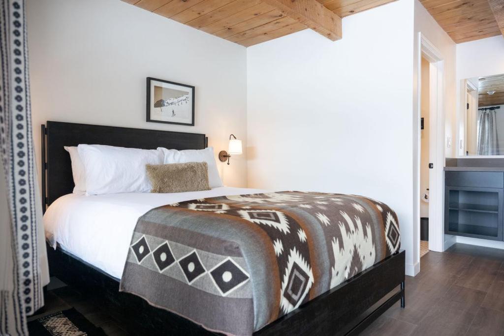 High Creek Lodge And Cabins พาโกซาสปริงส์ ภายนอก รูปภาพ
